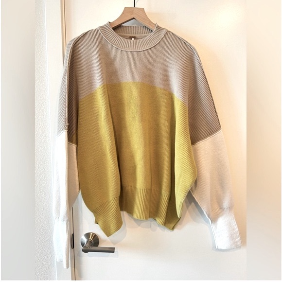 Free People Oversized Chartreuse Cream Tan Colorblock Crew Neck Sweater Sz M - Picture 5 of 11